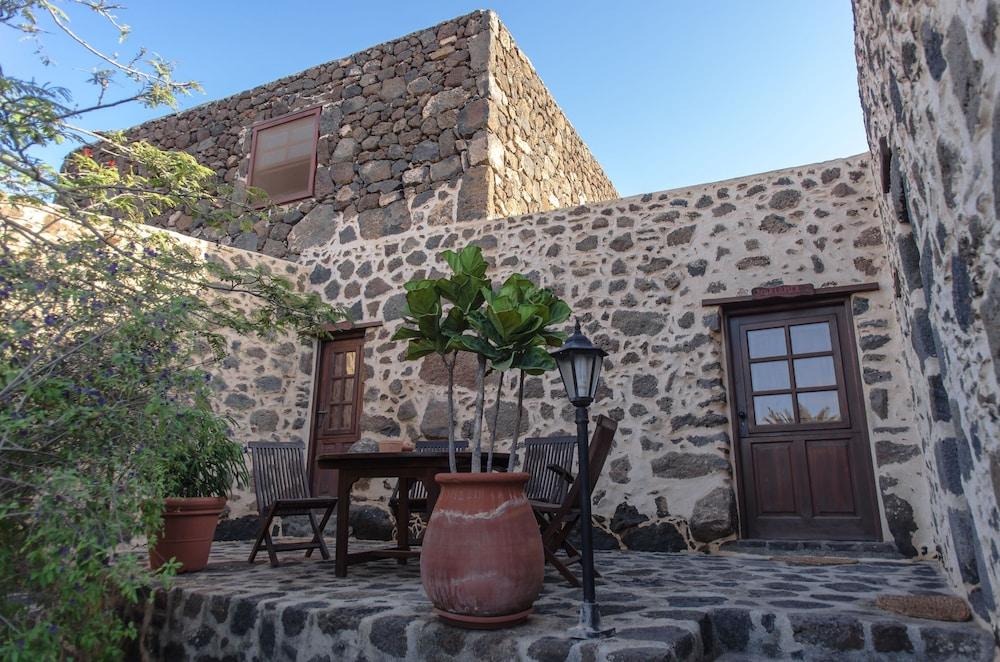 Hotel Rural Restaurante Mahoh Villaverde  Exterior photo