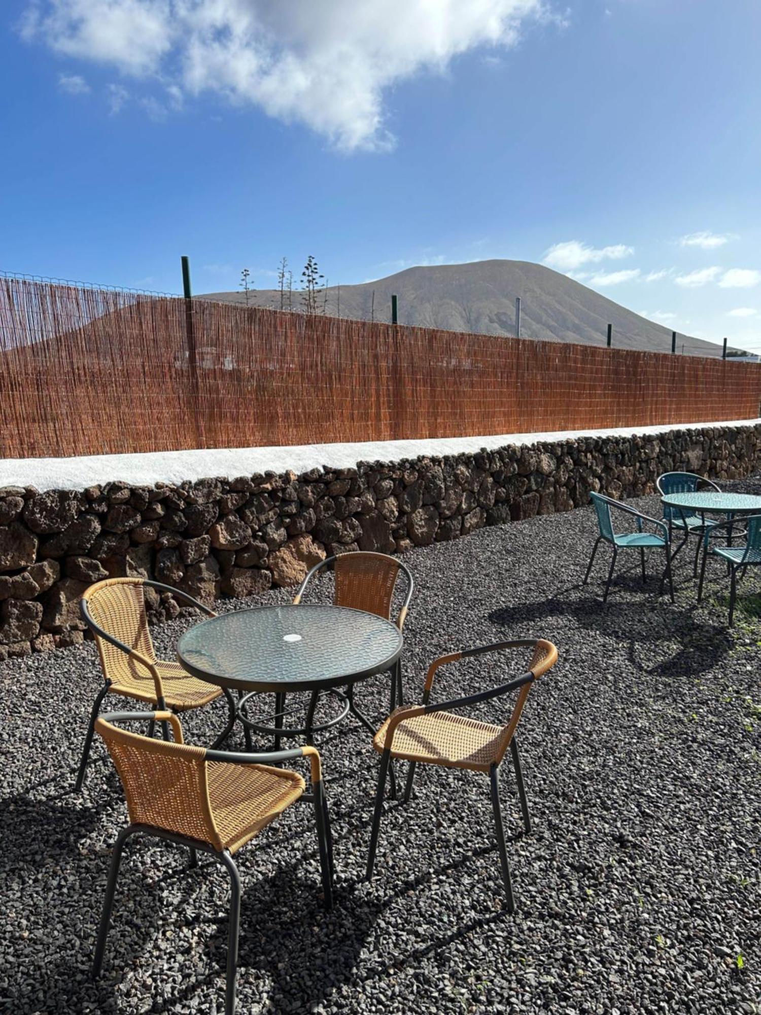 Hotel Rural Restaurante Mahoh Villaverde  Exterior photo