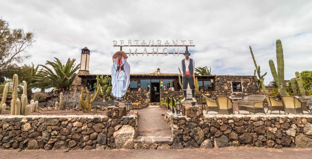 Hotel Rural Restaurante Mahoh Villaverde  Exterior photo